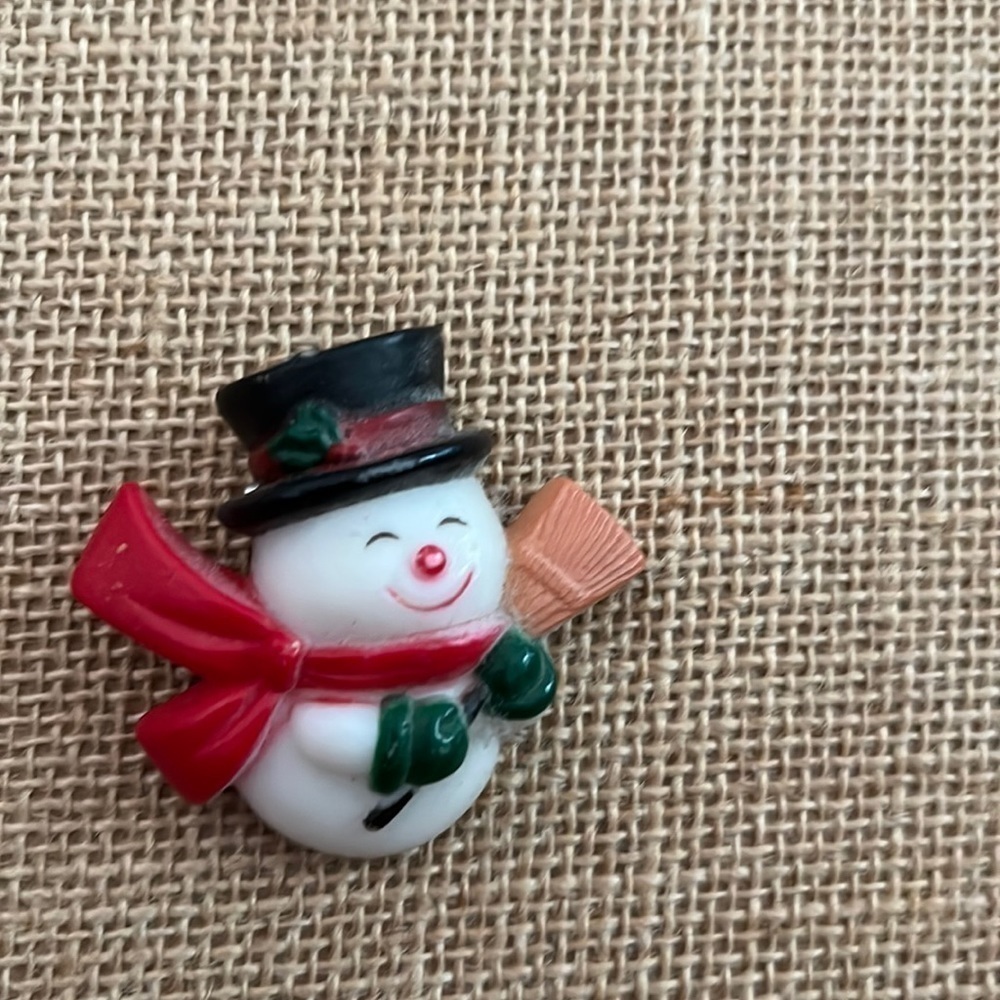 Vintage Christmas pin
